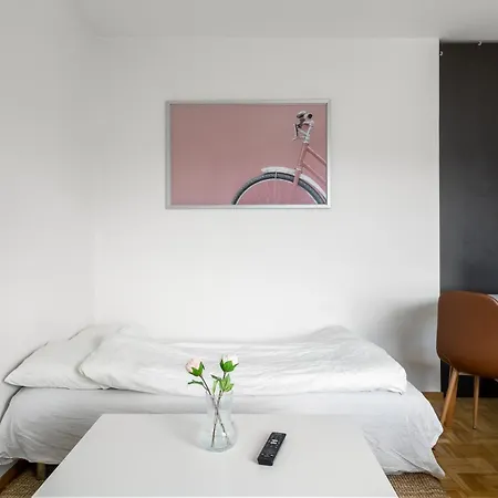 Sea View Studio, Tram Nearby, Netflix, Kamppi Daire